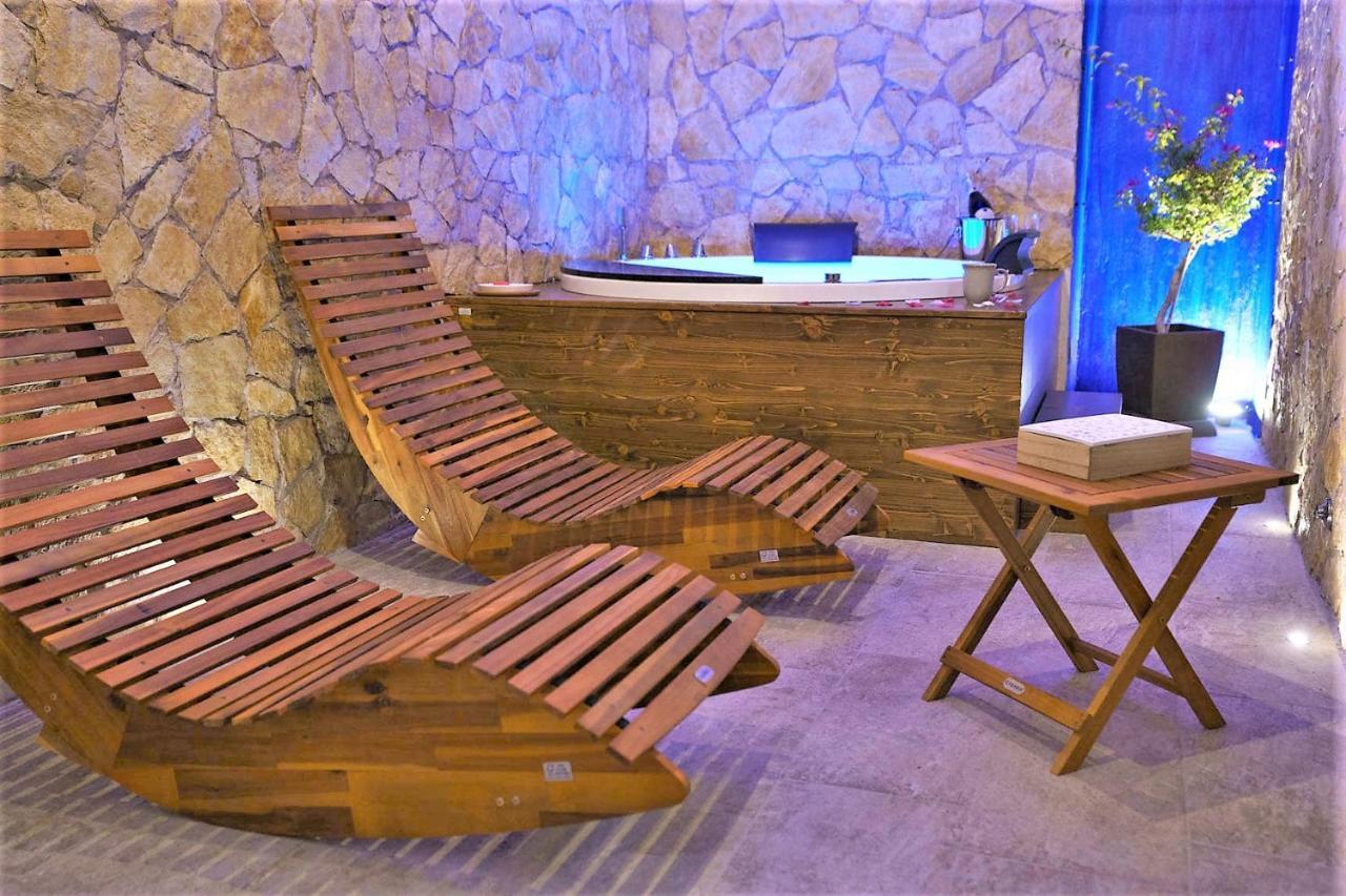 Spa Room Sicilia - Intera Casa Con Spa Privata Jacuzzi Sauna Bagno Di Vapore Ad Uso Illimitato Rosolini Exterior photo